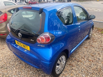 Used Toyota AYGO 2010 for sale - 76036534: Photo