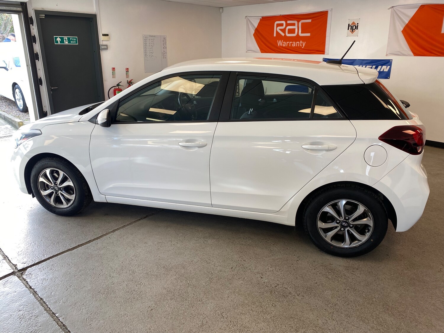 Used Hyundai i20 2019 for sale - 77392269: Photo 10