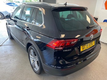 Used Volkswagen Tiguan 2019 for sale - 75489760: Photo