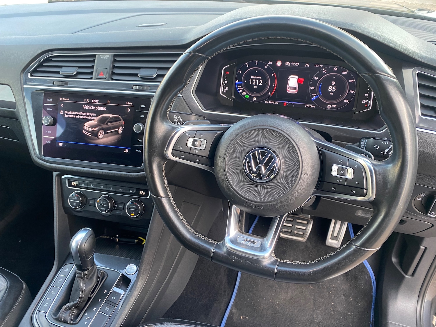 Used Volkswagen Tiguan 2021 for sale - 76224945: Photo 11