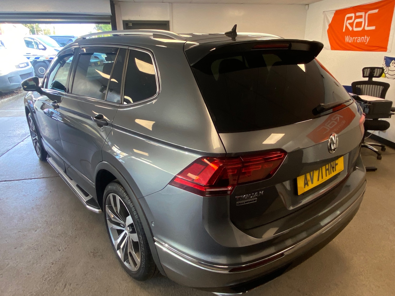 Used Volkswagen Tiguan 2021 for sale - 76224945: Photo 4