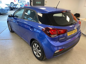 Used Hyundai i20 2018 for sale - 75604678: Photo