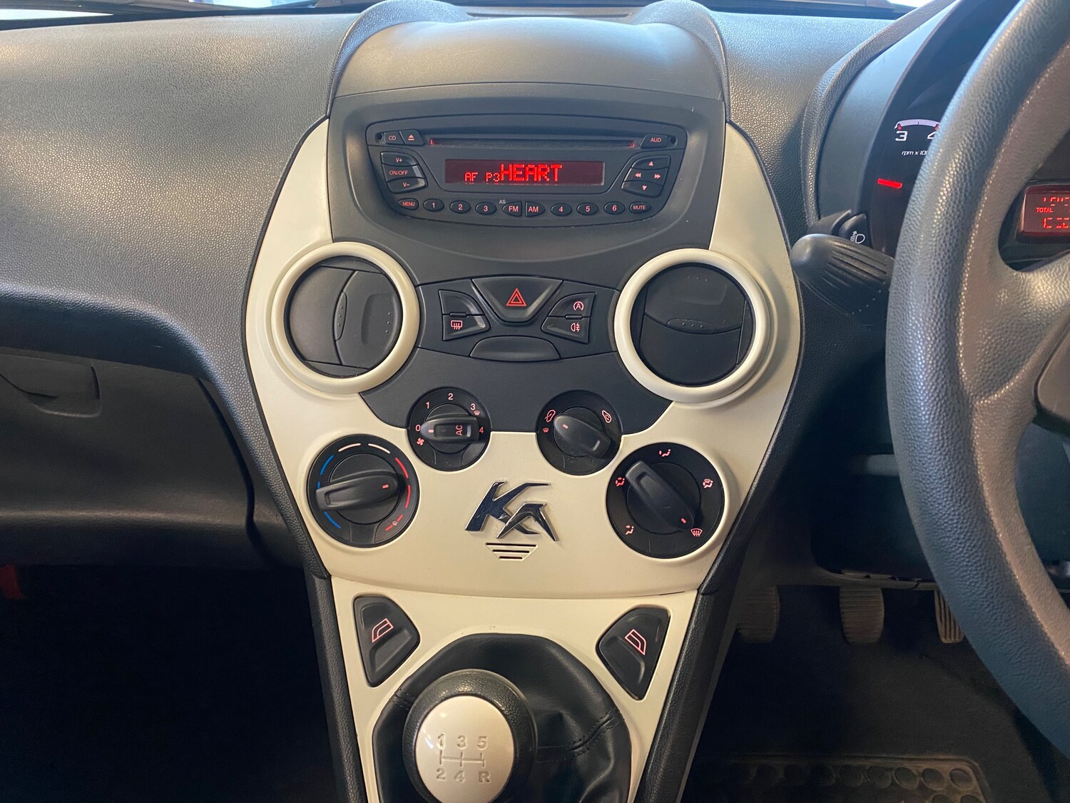 Used Ford Ka 2014 for sale - 77368784: Photo 17