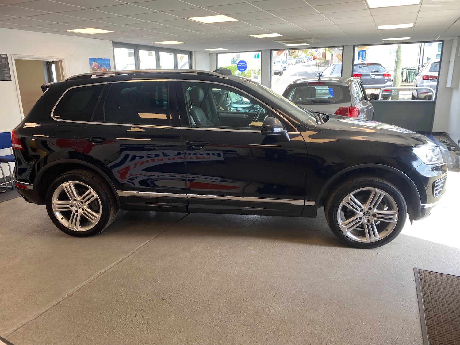 Used Volkswagen Touareg 2015 for sale - 78201525: Photo 10