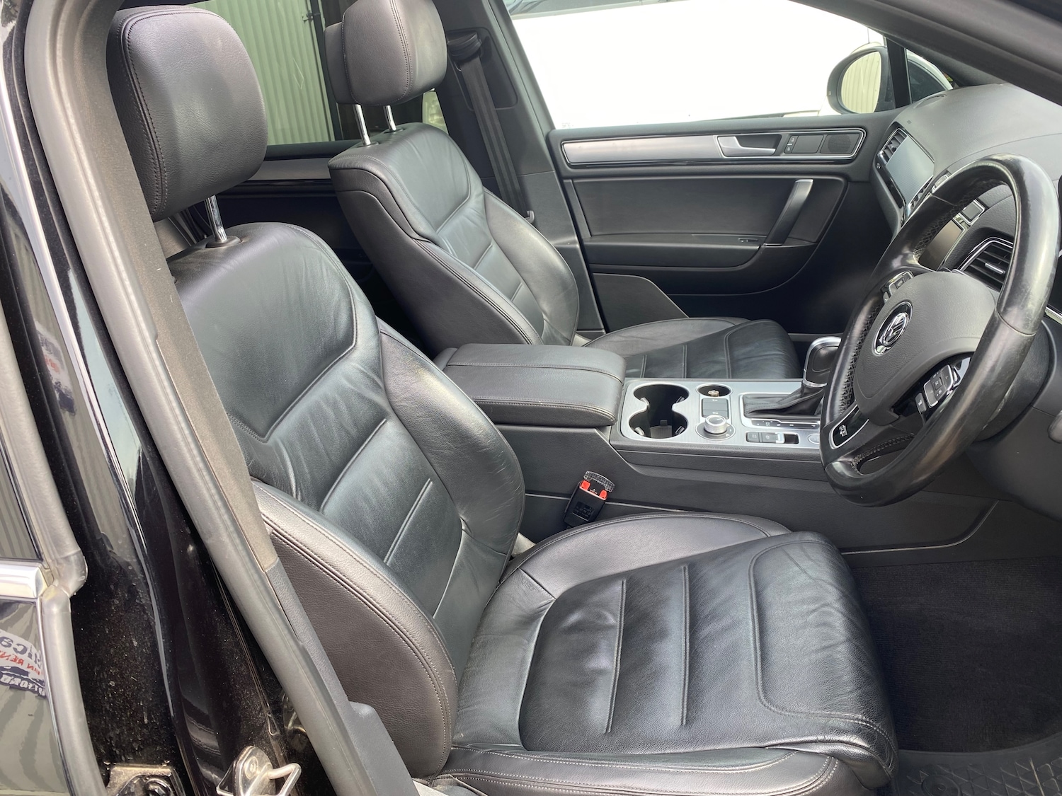 Used Volkswagen Touareg 2015 for sale - 78201525: Photo 14