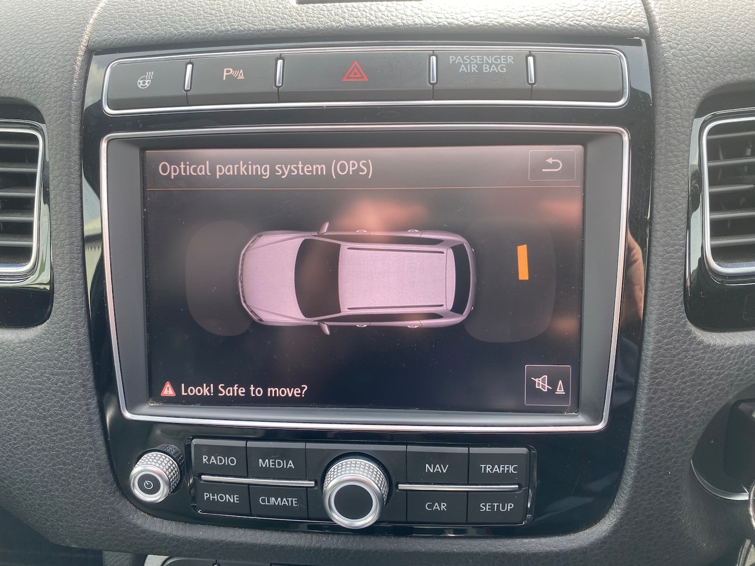 Used Volkswagen Touareg 2015 for sale - 78201525: Photo 17