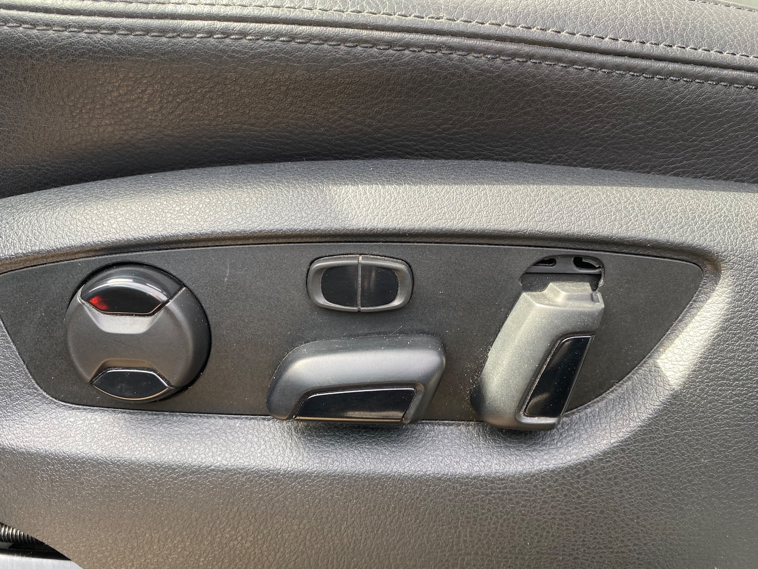 Used Volkswagen Touareg 2015 for sale - 78201525: Photo 27