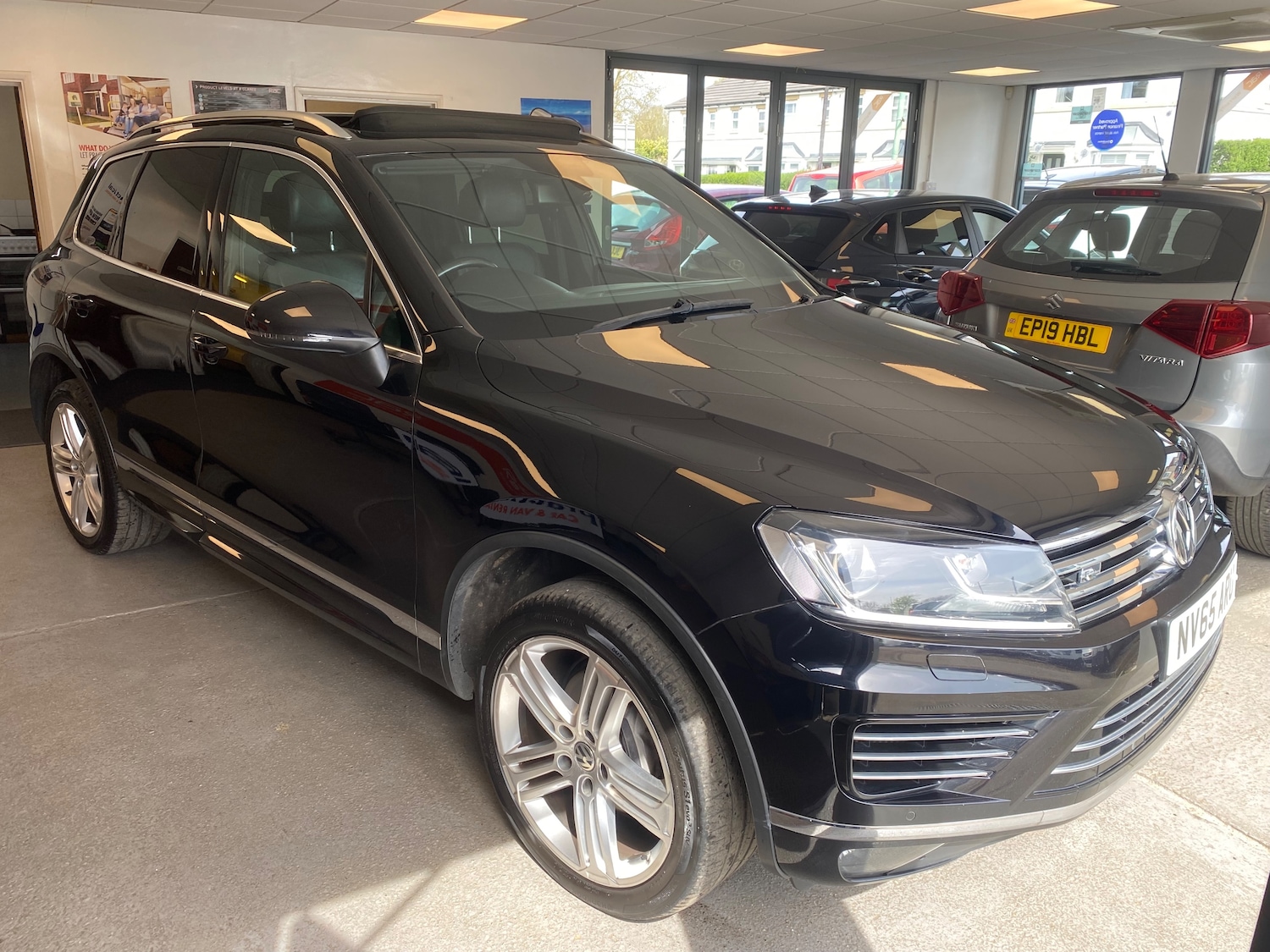 Used Volkswagen Touareg 2015 for sale - 78201525: Photo 5