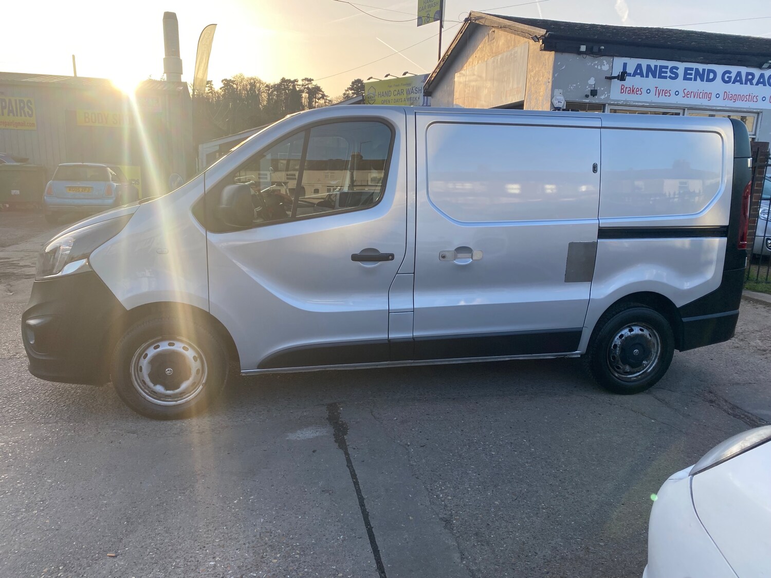 Used Vauxhall Vivaro 2017 for sale - 77666000: Photo 10