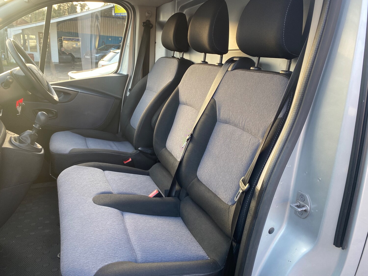 Used Vauxhall Vivaro 2017 for sale - 77666000: Photo 13