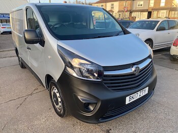 Used Vauxhall Vivaro 2017 for sale - 77666000: Photo