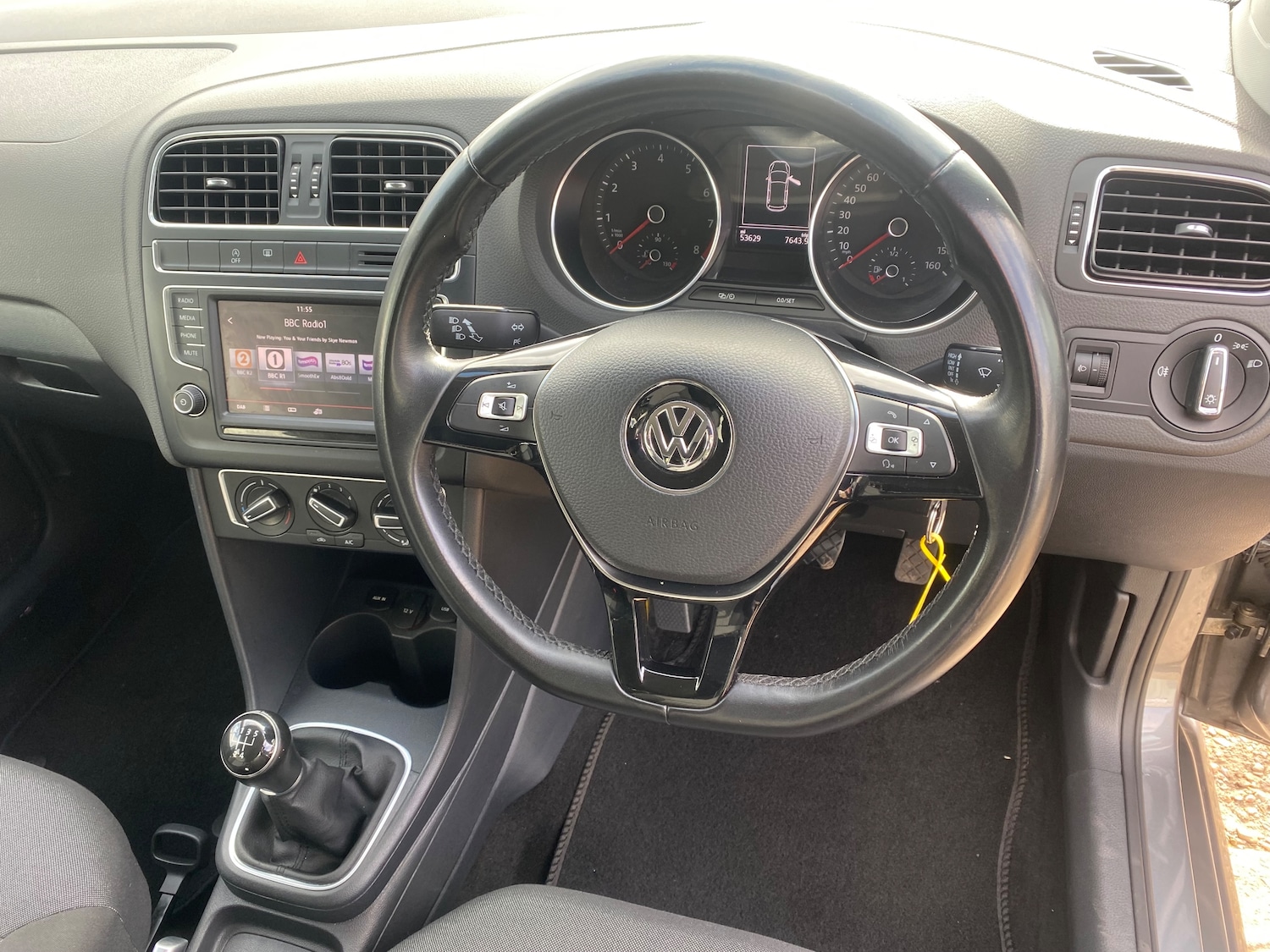 Used Volkswagen Polo 2015 for sale - 76386766: Photo 14