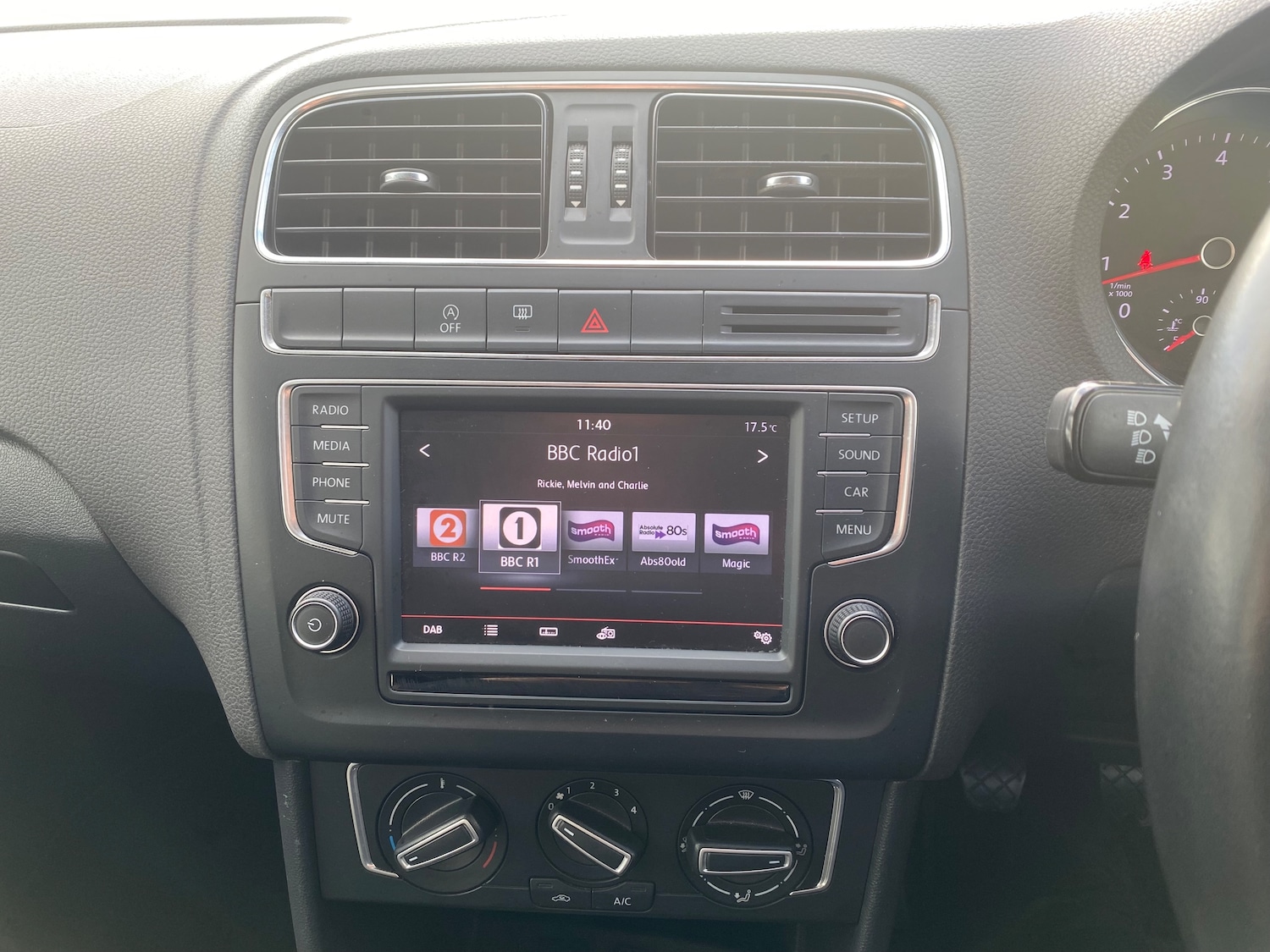 Used Volkswagen Polo 2015 for sale - 76386766: Photo 15