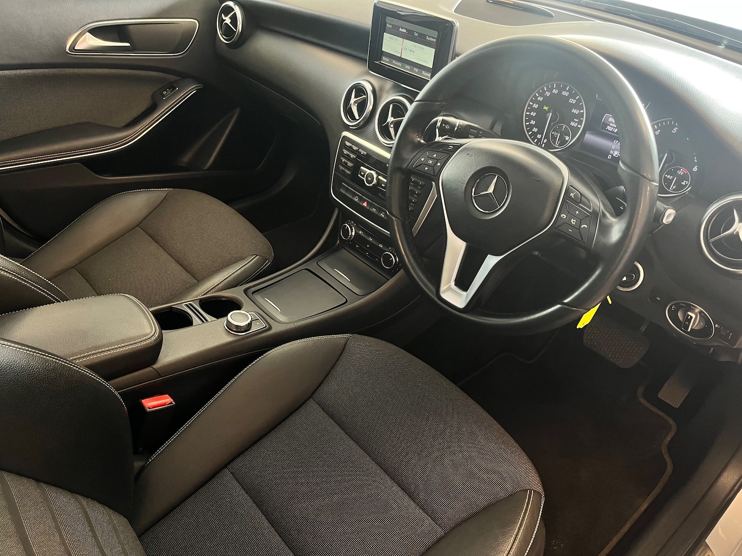 Used Mercedes-Benz A-Class 2014 for sale - 77462999: Photo 16