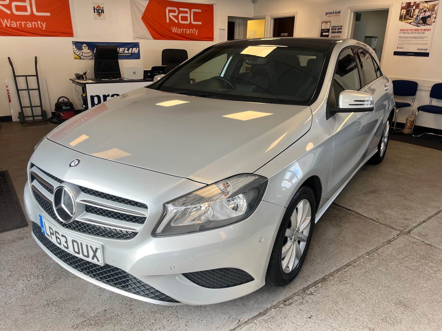 Used Mercedes-Benz A-Class 2014 for sale - 77462999: Photo 2