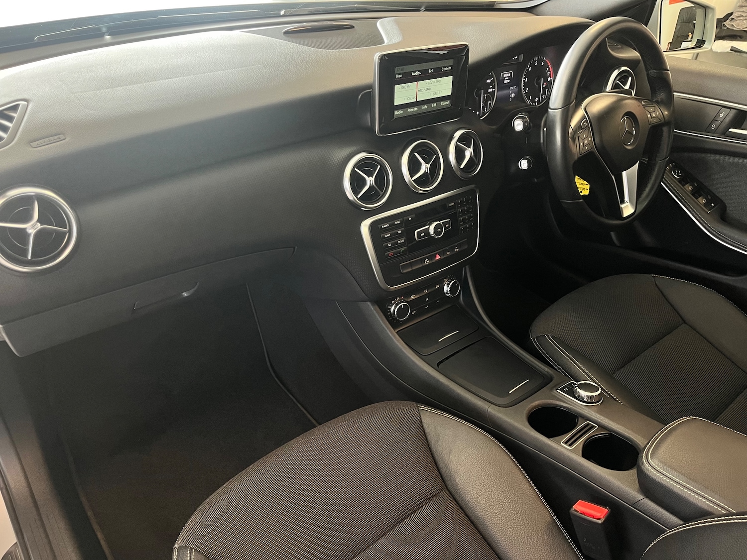 Used Mercedes-Benz A-Class 2014 for sale - 77462999: Photo 20