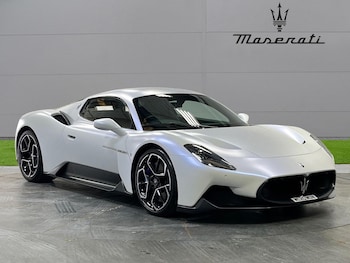 2022 - V6 2Dr Auto
