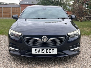 Used Vauxhall Insignia 2019 for sale - 76631560: Photo