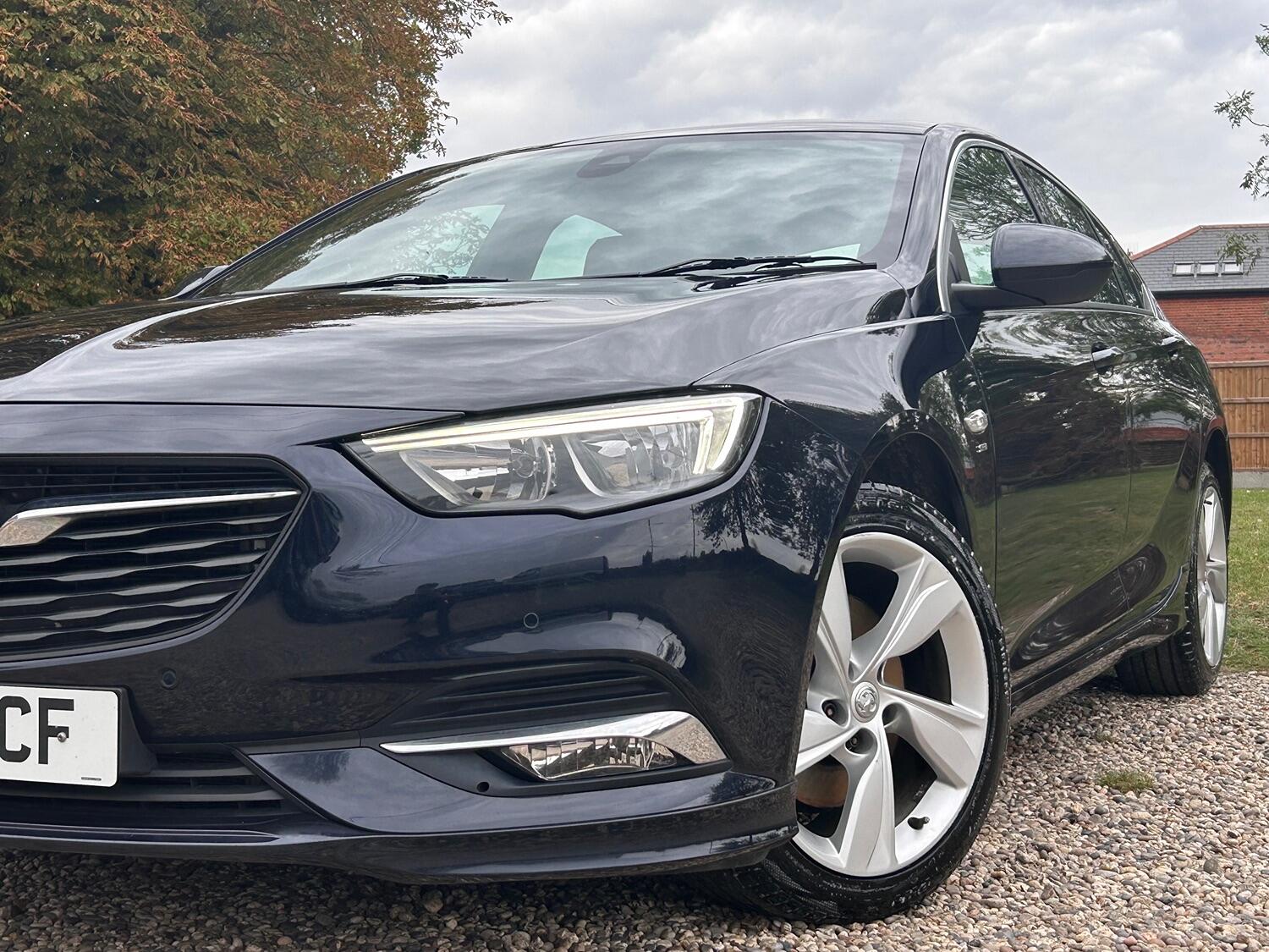 Used Vauxhall Insignia 2019 for sale - 76631560: Photo 5