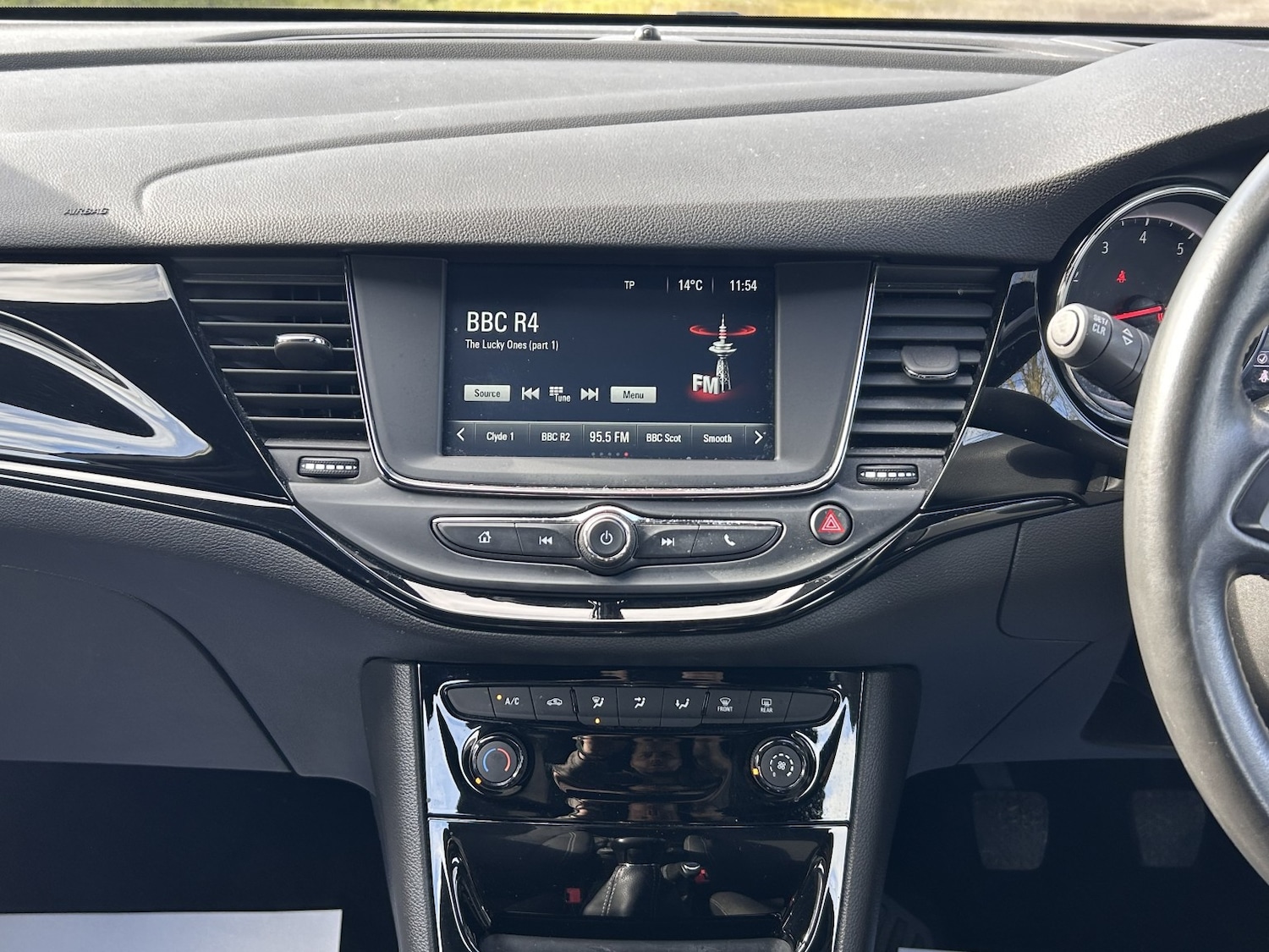 Used Vauxhall Astra 2017 for sale - 77635360: Photo 21