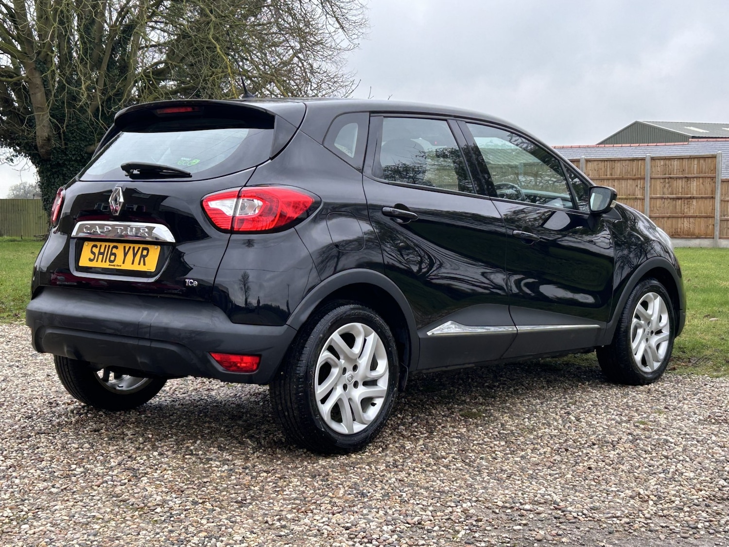 Used Renault Captur 2016 for sale - 77289053: Photo 7