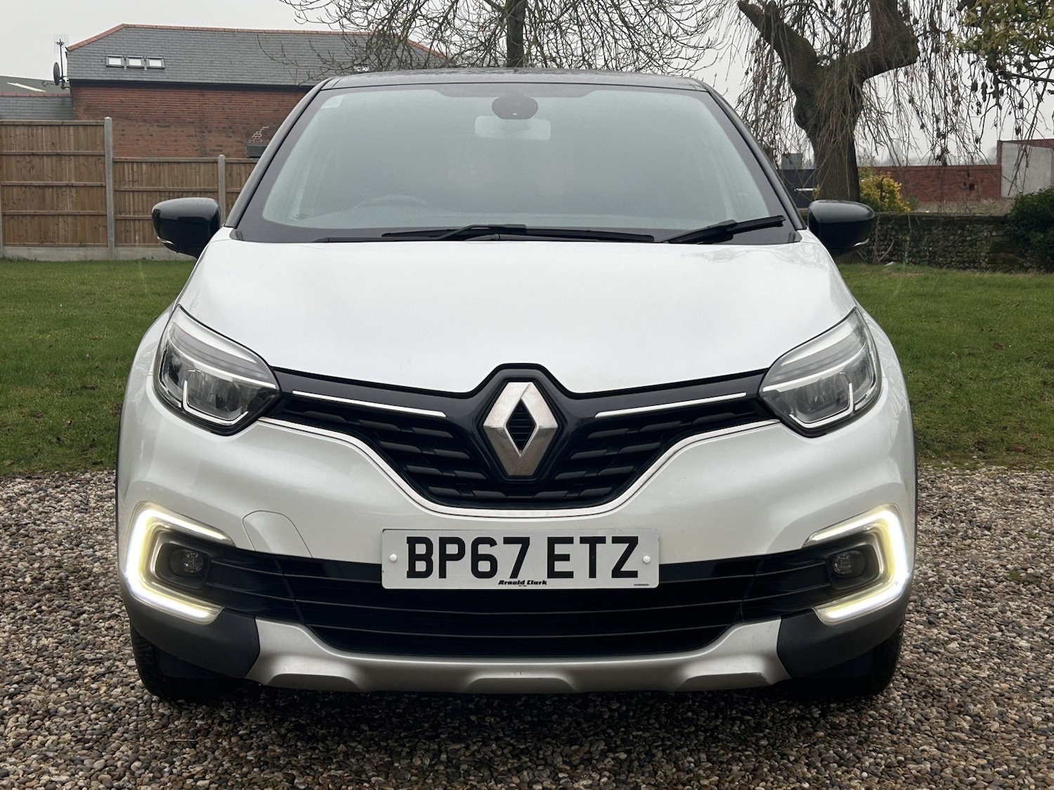 Used Renault Captur 2018 for sale - 77423392: Photo 2
