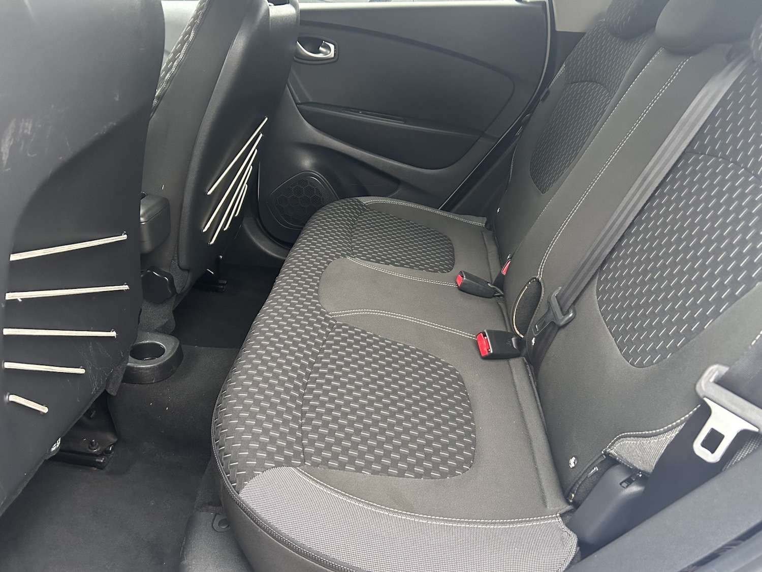 Used Renault Captur 2018 for sale - 77423392: Photo 32