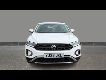 Used Volkswagen T-Roc 2023 for sale - 79705335: Photo