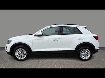 Used Volkswagen T-Roc 2023 for sale - 79705335: Photo