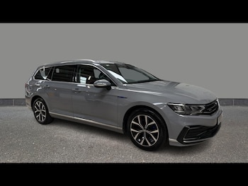 Used Volkswagen Passat 2022 for sale - 79431603: Photo