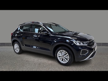 Used Volkswagen T-Roc 2023 for sale - 79438833: Photo