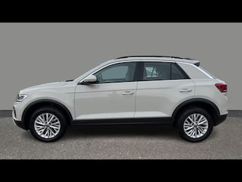 Used Volkswagen T-Roc 2023 for sale - 79764993: Photo