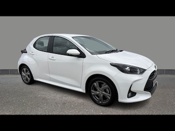 Used Toyota Yaris 2024 for sale - 79355174: Photo