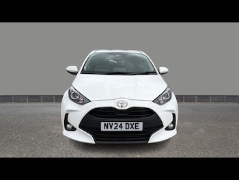 Used Toyota Yaris 2024 for sale - 79355174: Photo
