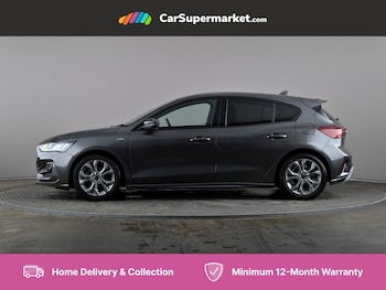 Used Ford Focus 2023 for sale - 76063584: Photo 3