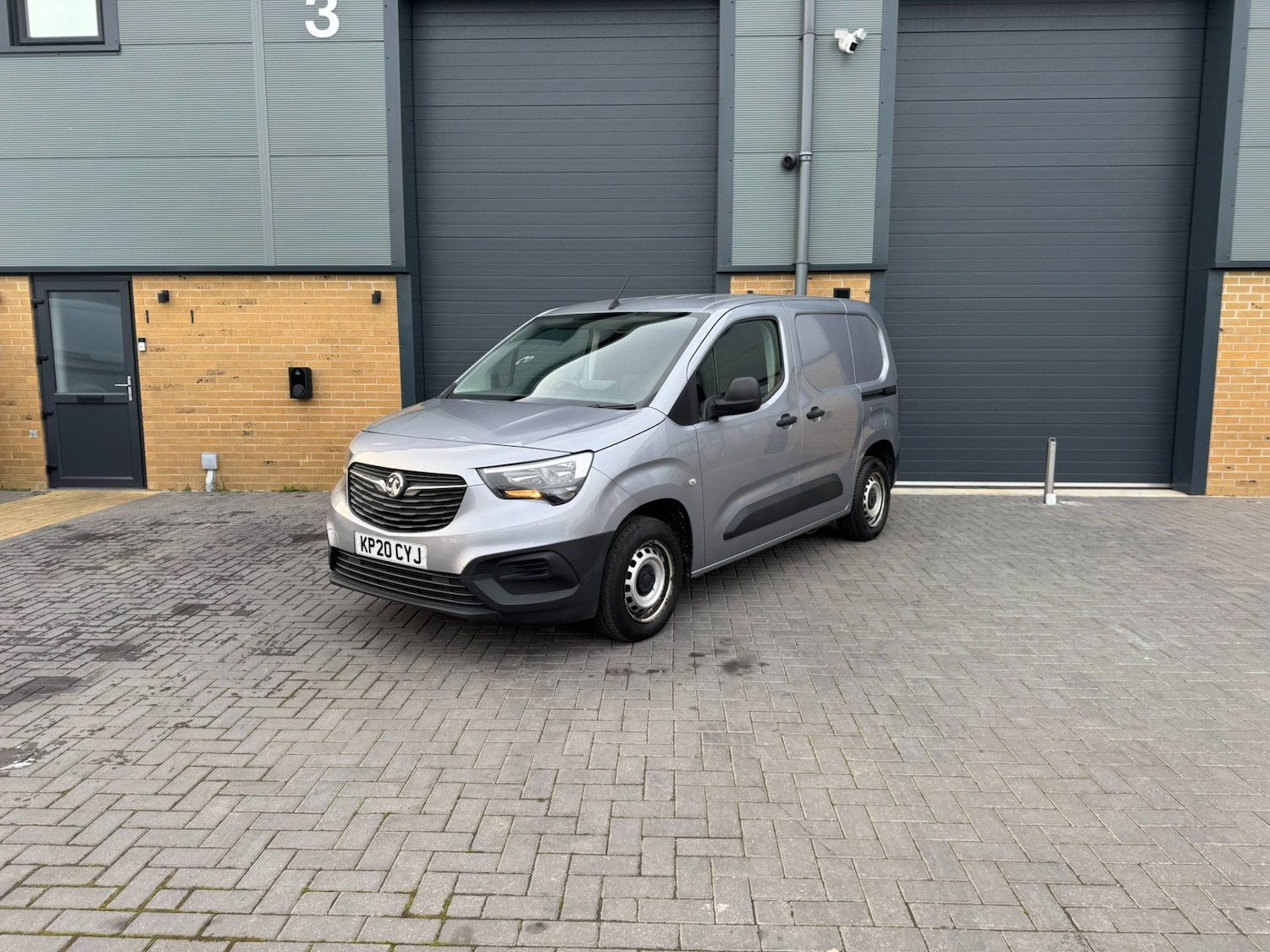 Used Vauxhall Combo 2020 for sale - 77584673: Photo 2