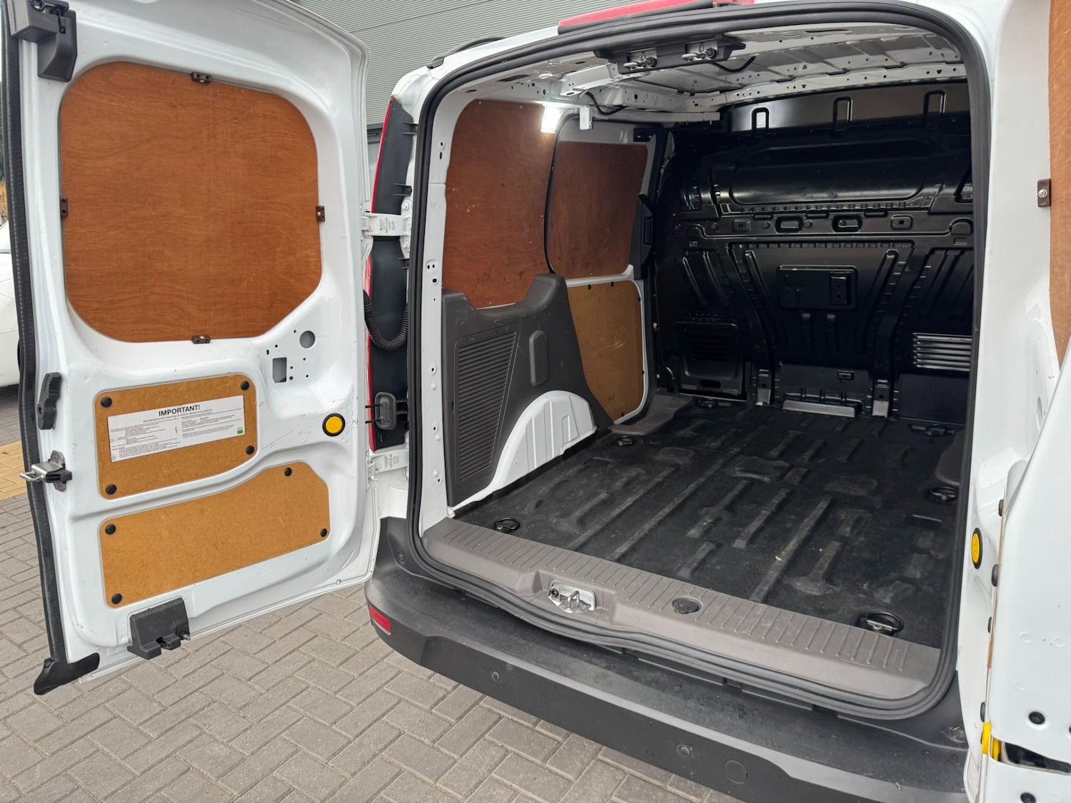 Used Ford Transit Connect 2019 for sale - 75341857: Photo 23