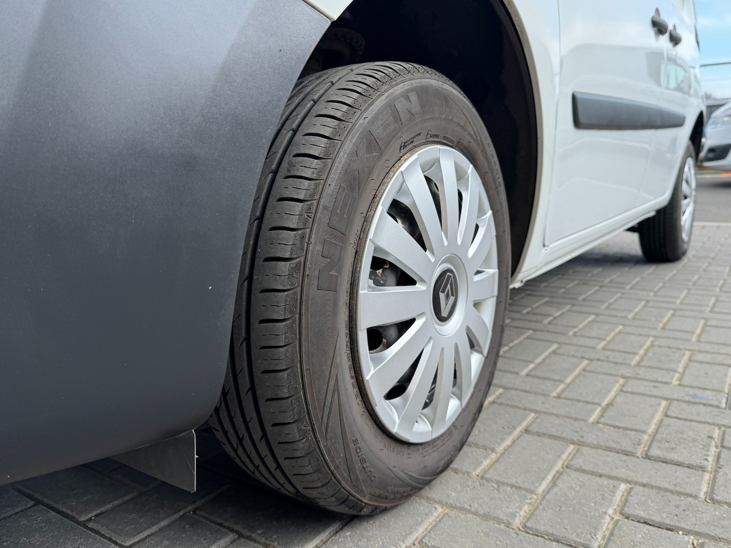 Used Renault Kangoo 2014 for sale - 77288816: Photo 17