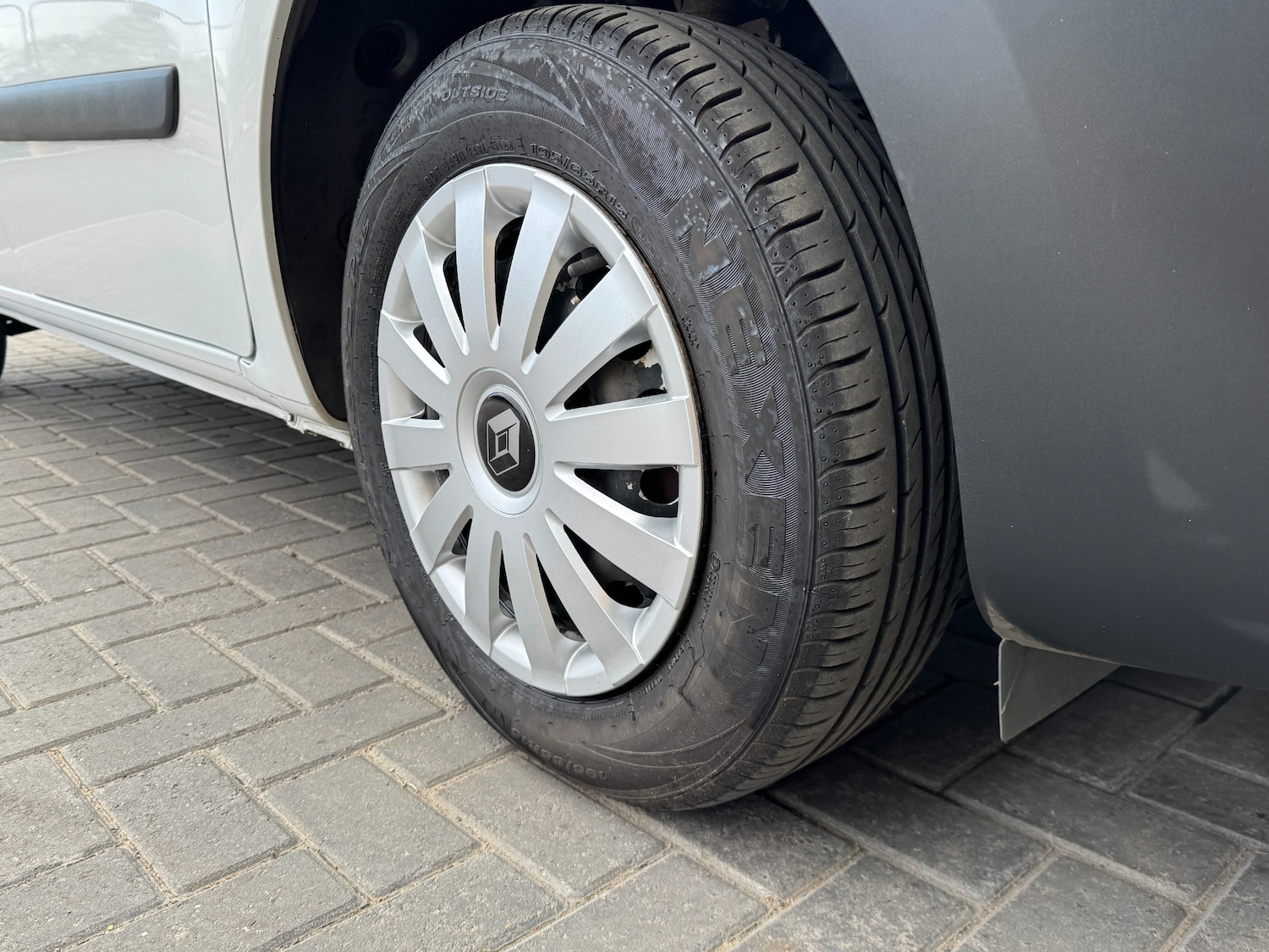 Used Renault Kangoo 2014 for sale - 77288816: Photo 20