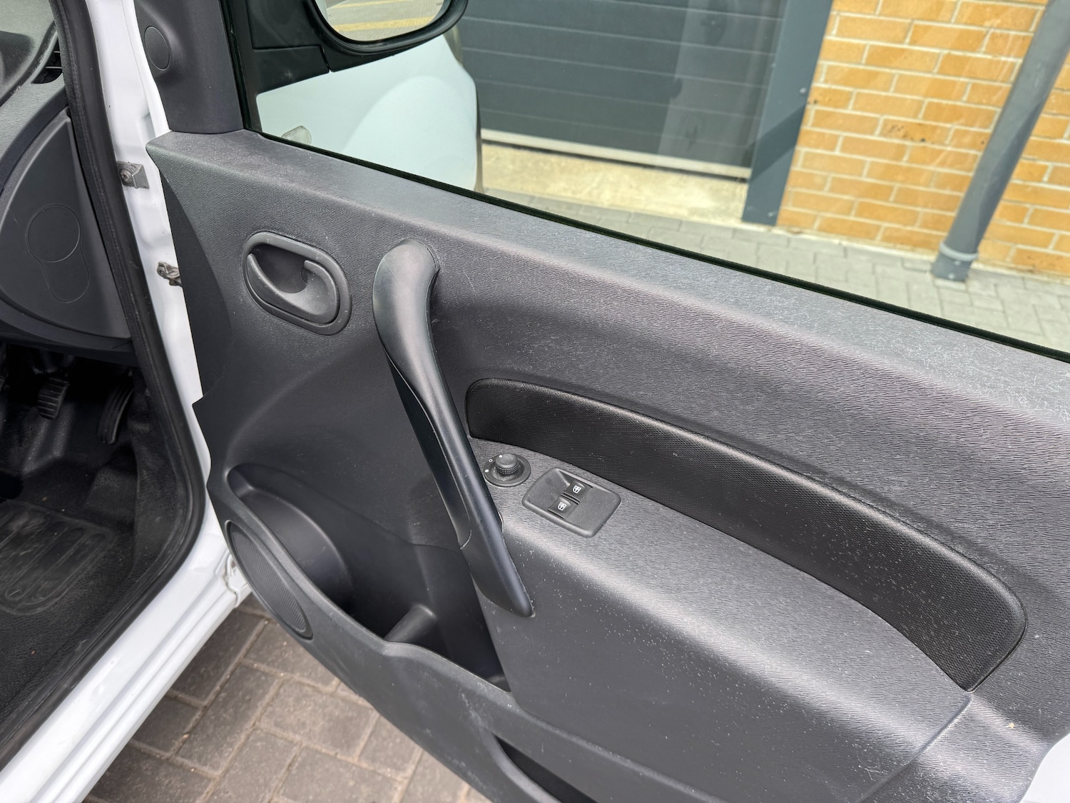 Used Renault Kangoo 2014 for sale - 77288816: Photo 33