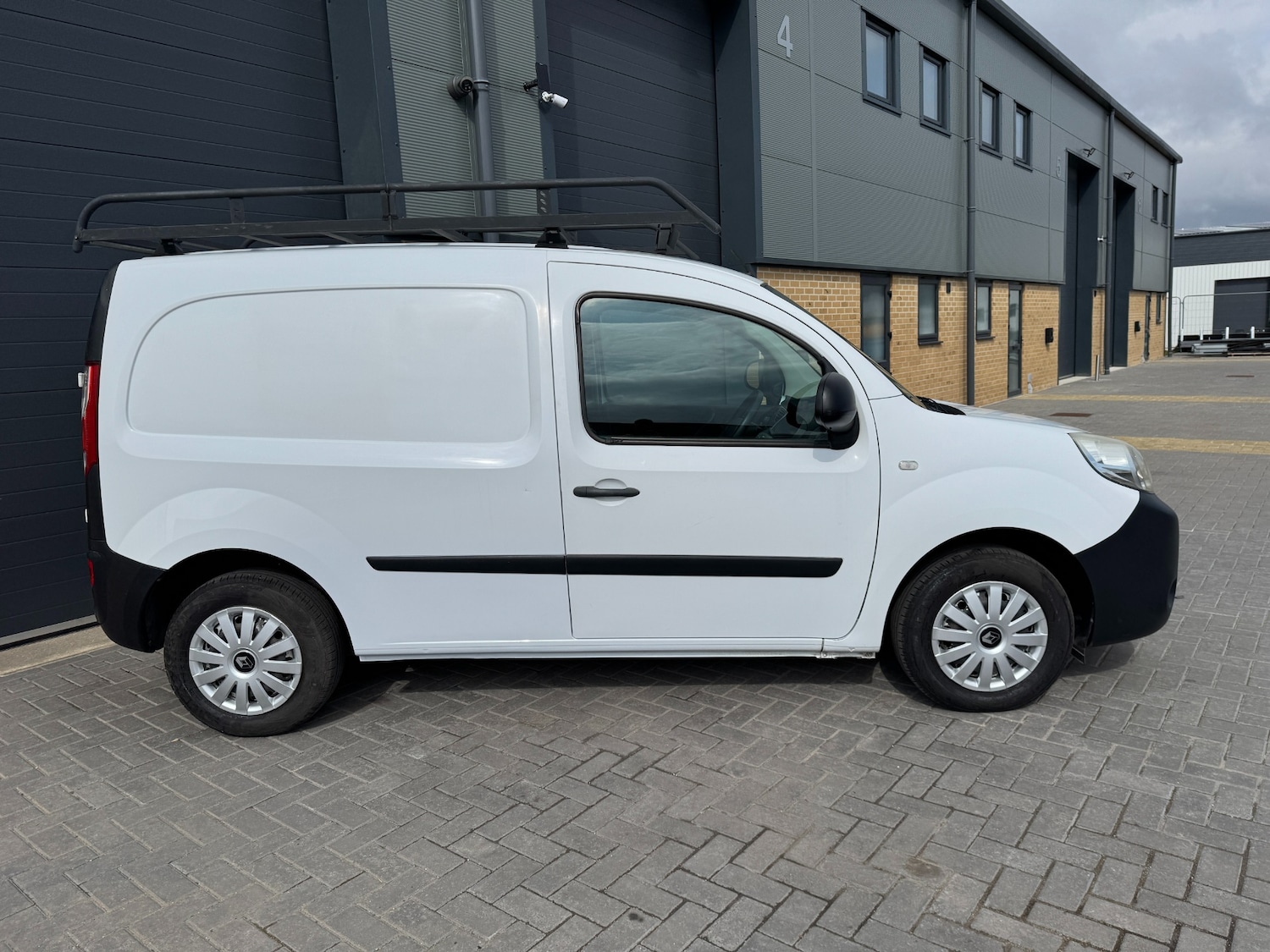 Used Renault Kangoo 2014 for sale - 77288816: Photo 5