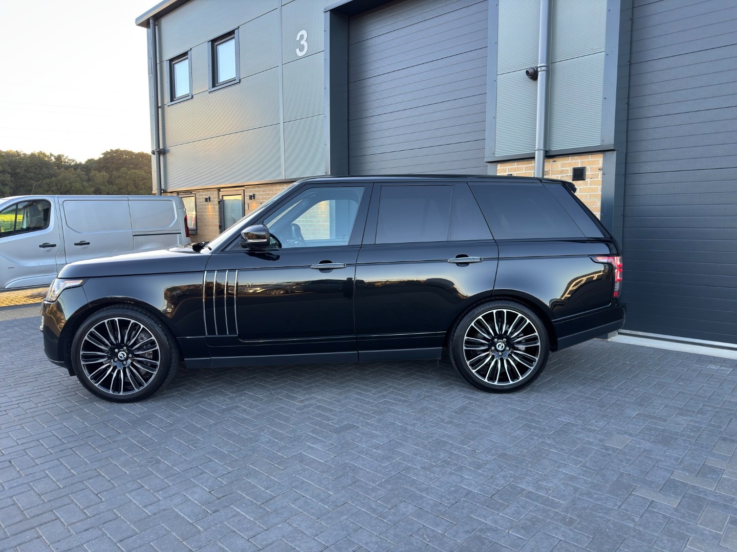 Used Land Rover Range Rover 2013 for sale - 76074215: Photo 3