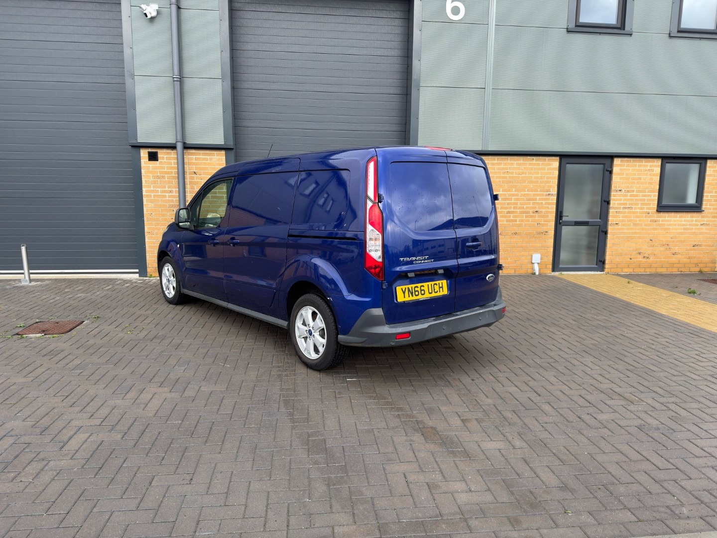 Used Ford Transit Connect 2016 for sale - 76541335: Photo 2