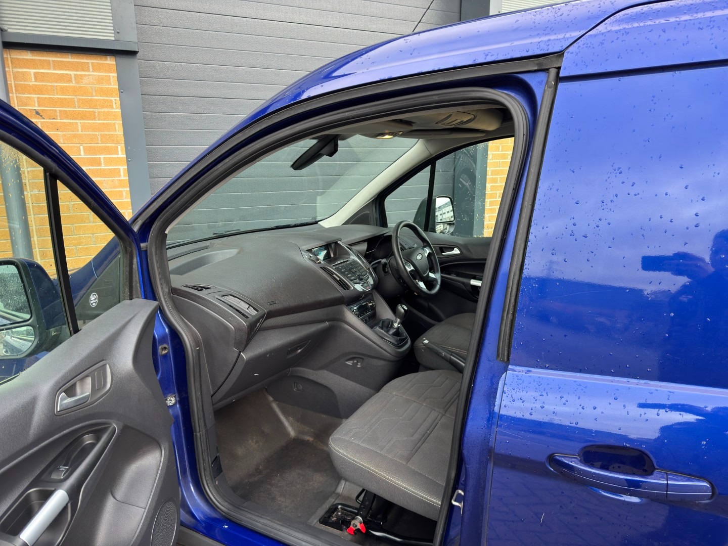 Used Ford Transit Connect 2016 for sale - 76541335: Photo 3