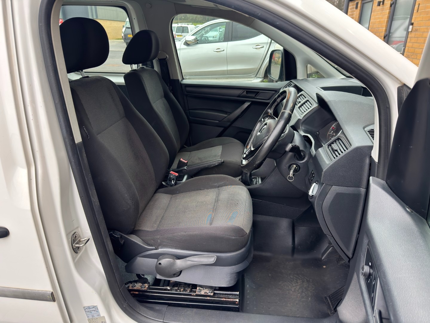 Used Volkswagen Caddy Maxi 2018 for sale - 76609809: Photo 31