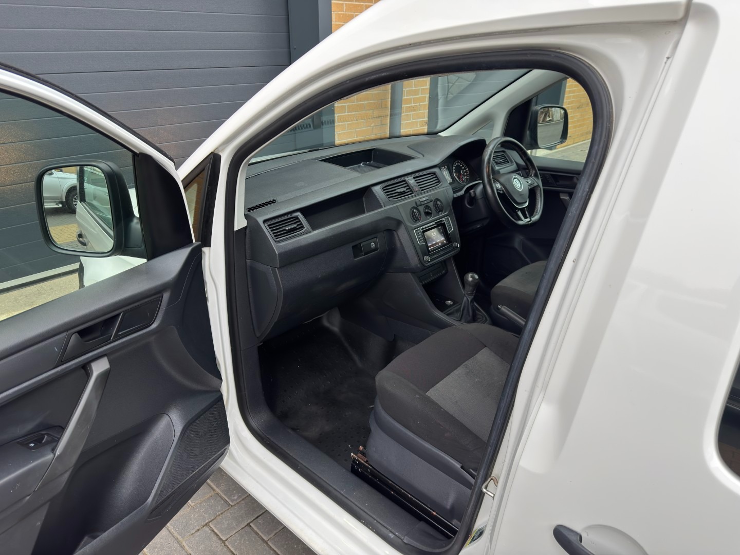 Used Volkswagen Caddy Maxi 2018 for sale - 76609809: Photo 40