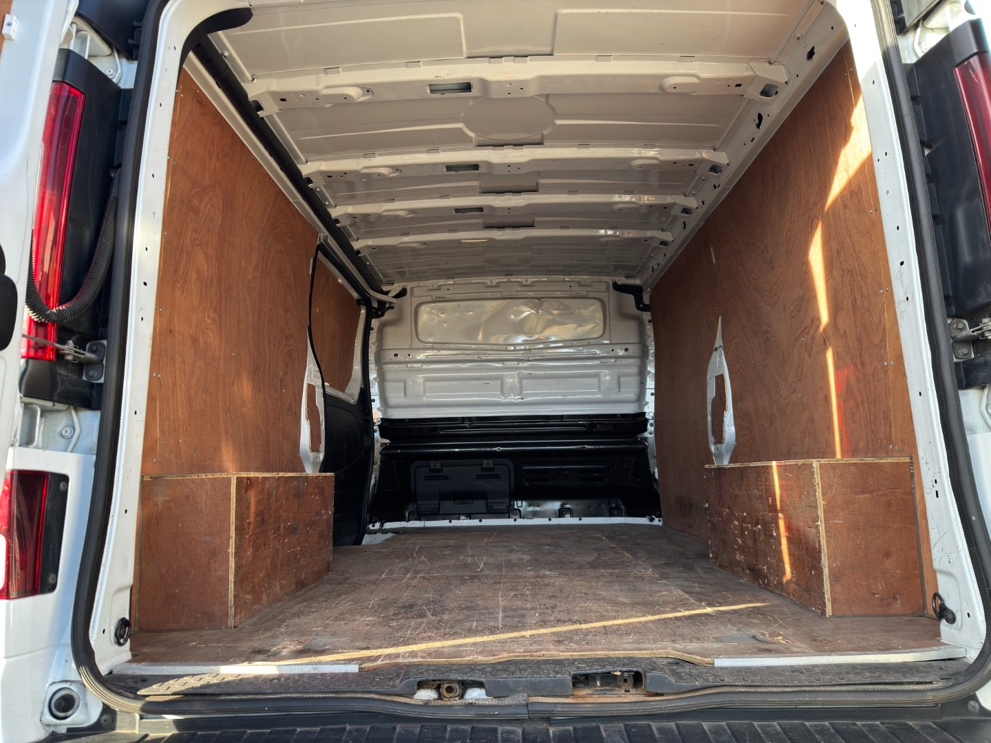 Used Vauxhall Vivaro 2018 for sale - 77065853: Photo 13