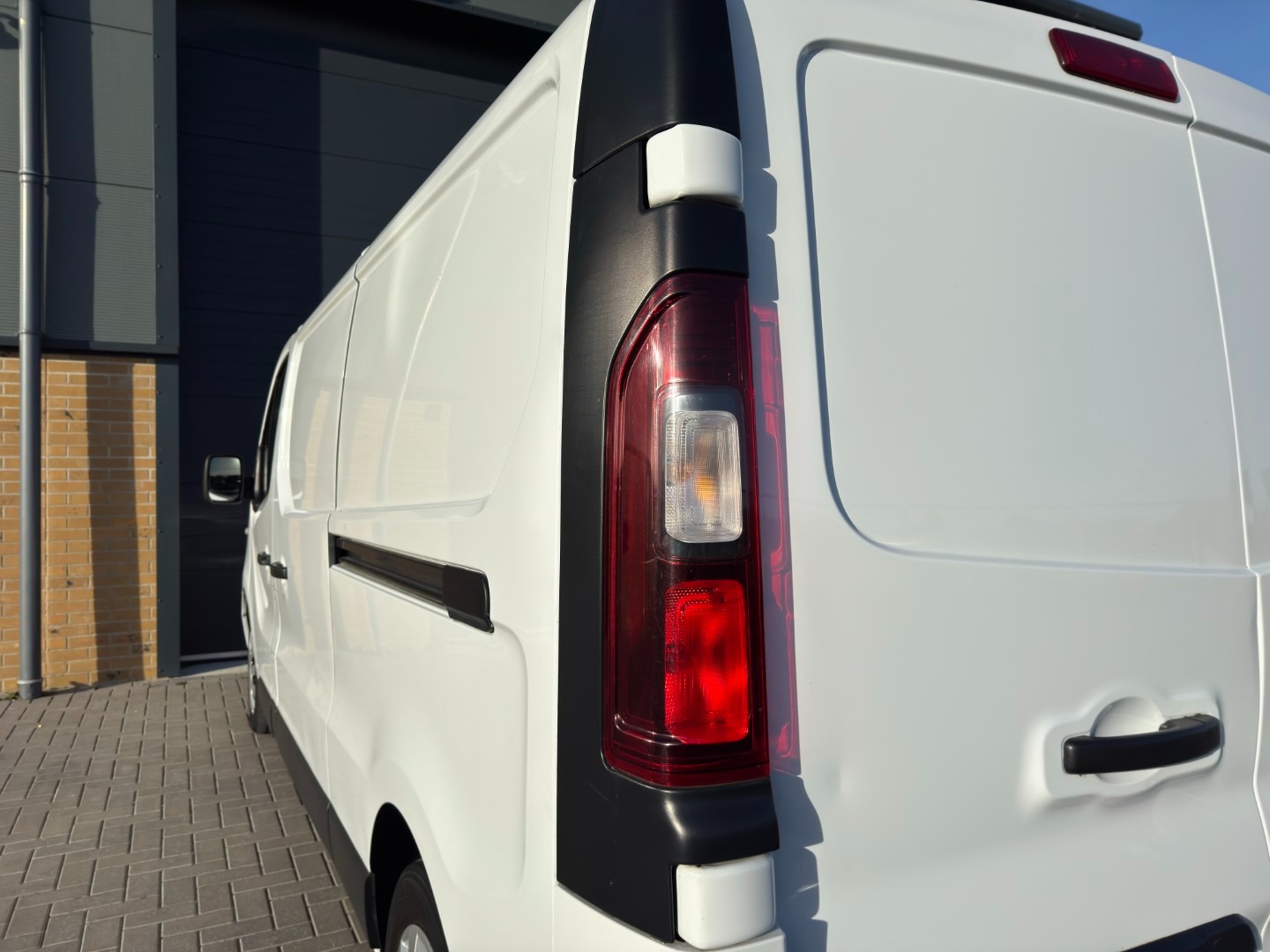 Used Vauxhall Vivaro 2018 for sale - 77065853: Photo 18