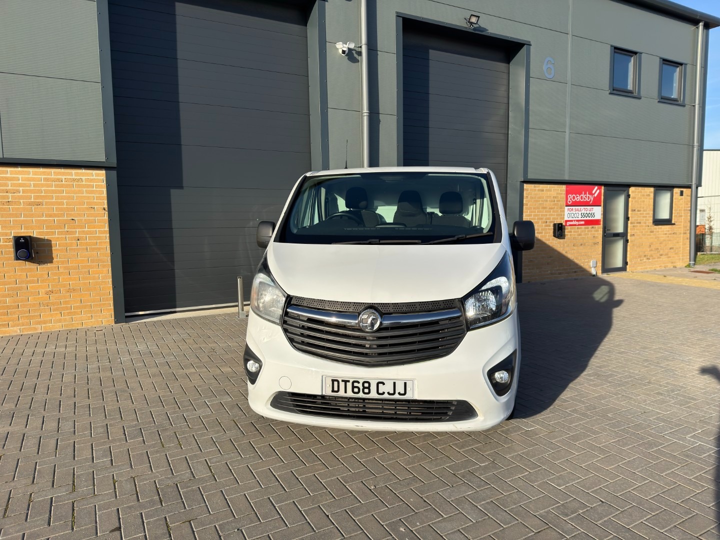 Used Vauxhall Vivaro 2018 for sale - 77065853: Photo 3