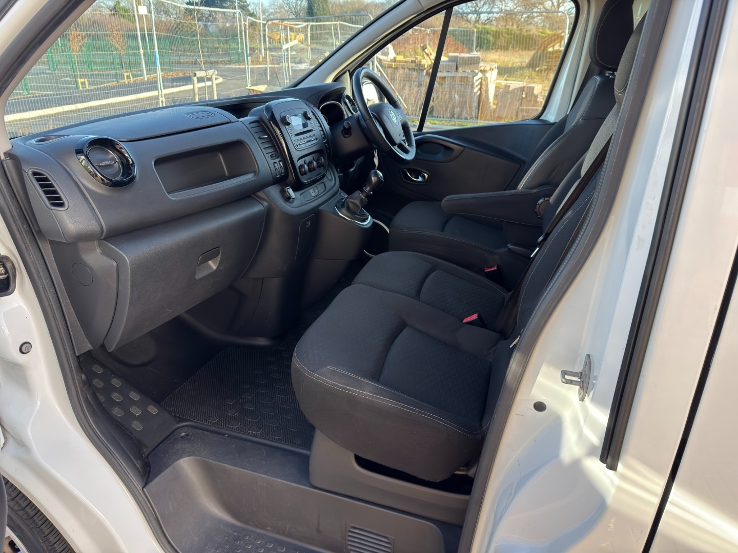 Used Vauxhall Vivaro 2018 for sale - 77065853: Photo 41